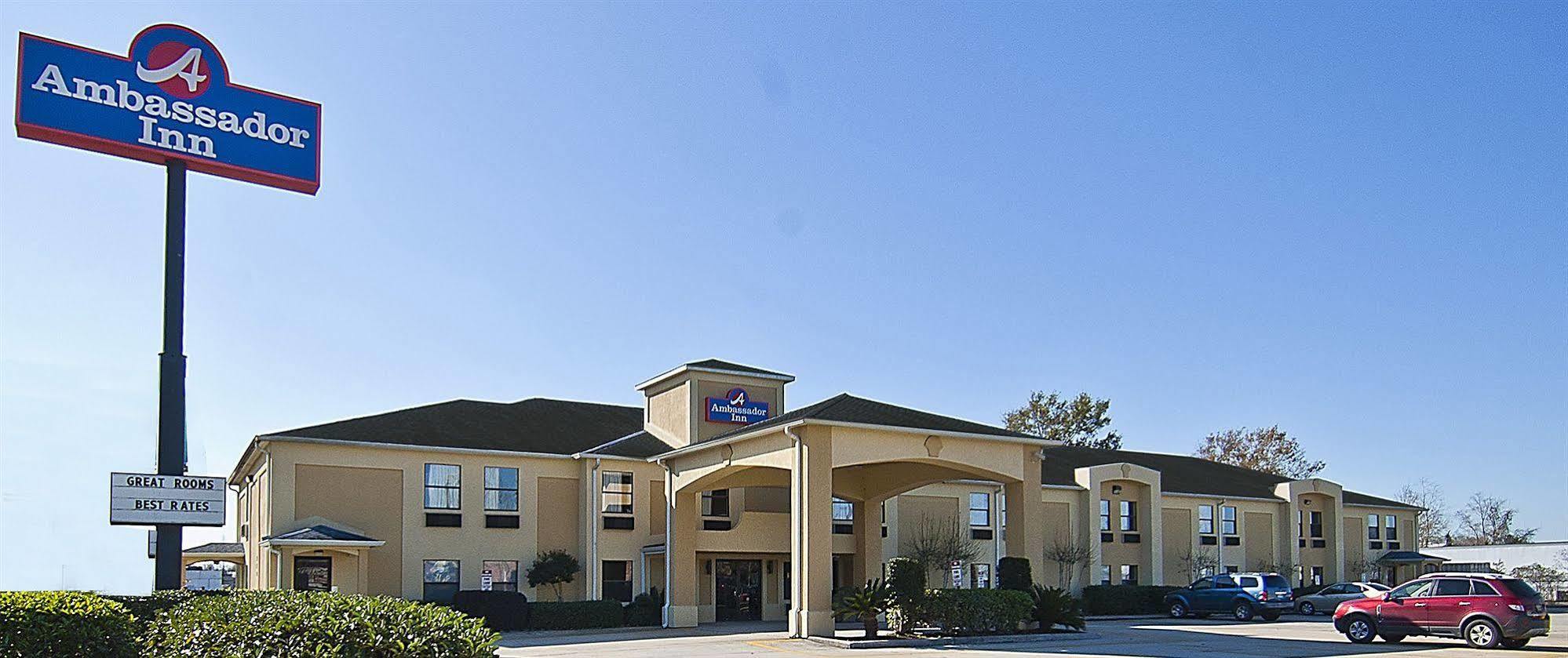 Days Inn By Wyndham Lafayette Scott Екстериор снимка
